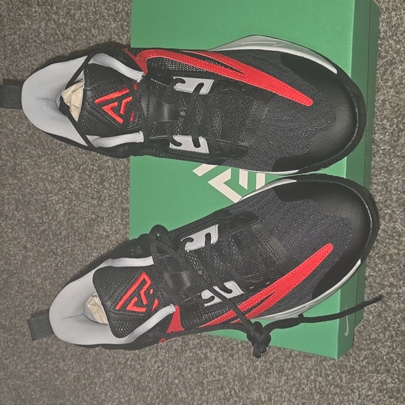 New Nike Giannis Immortality 3 sneakers sizes 11,11.5,12 and 13 - Picture 1 of 11